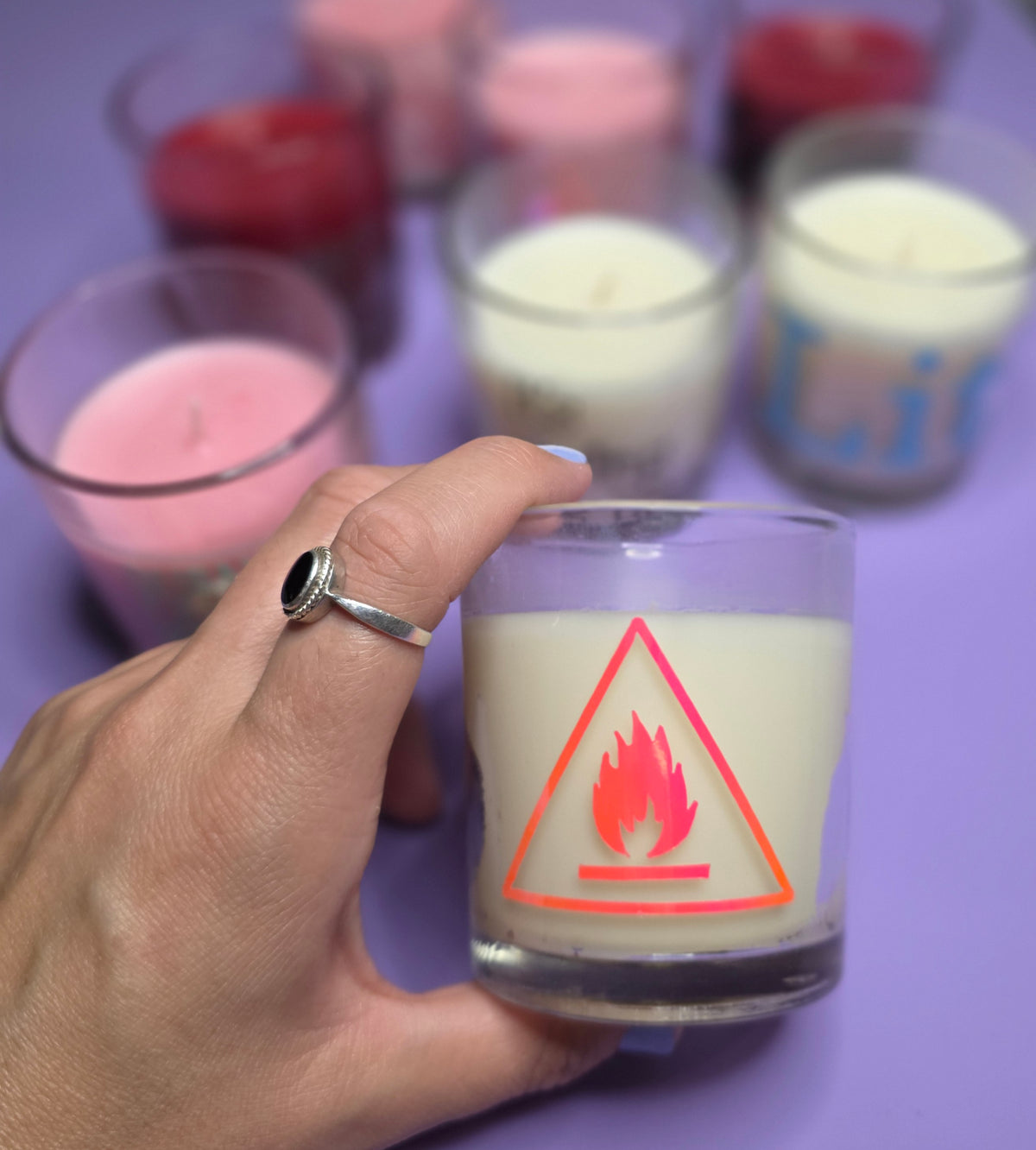 Snappy Scented Candle